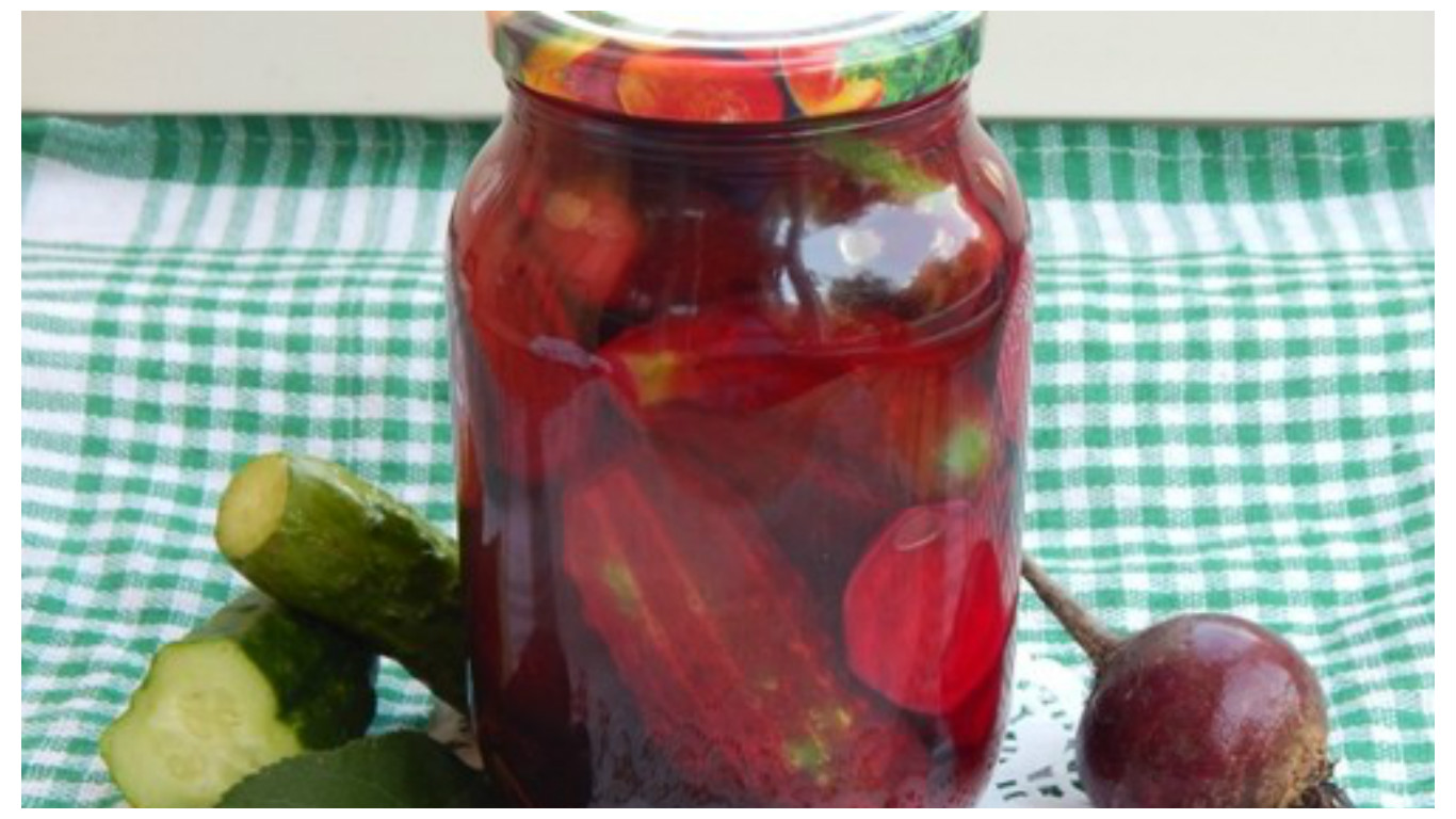 Маринованные огурцы со свёклой (на зиму)