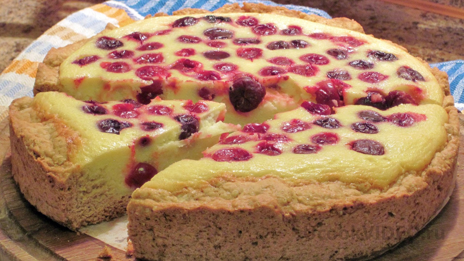 Пирог с творогом – 13 вкусных рецептов
