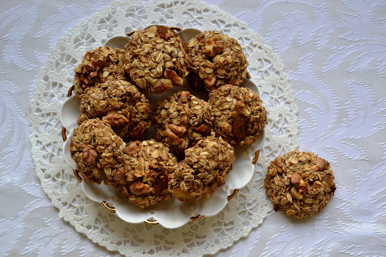 Медово-карамельное печенье из овсяных хлопьев