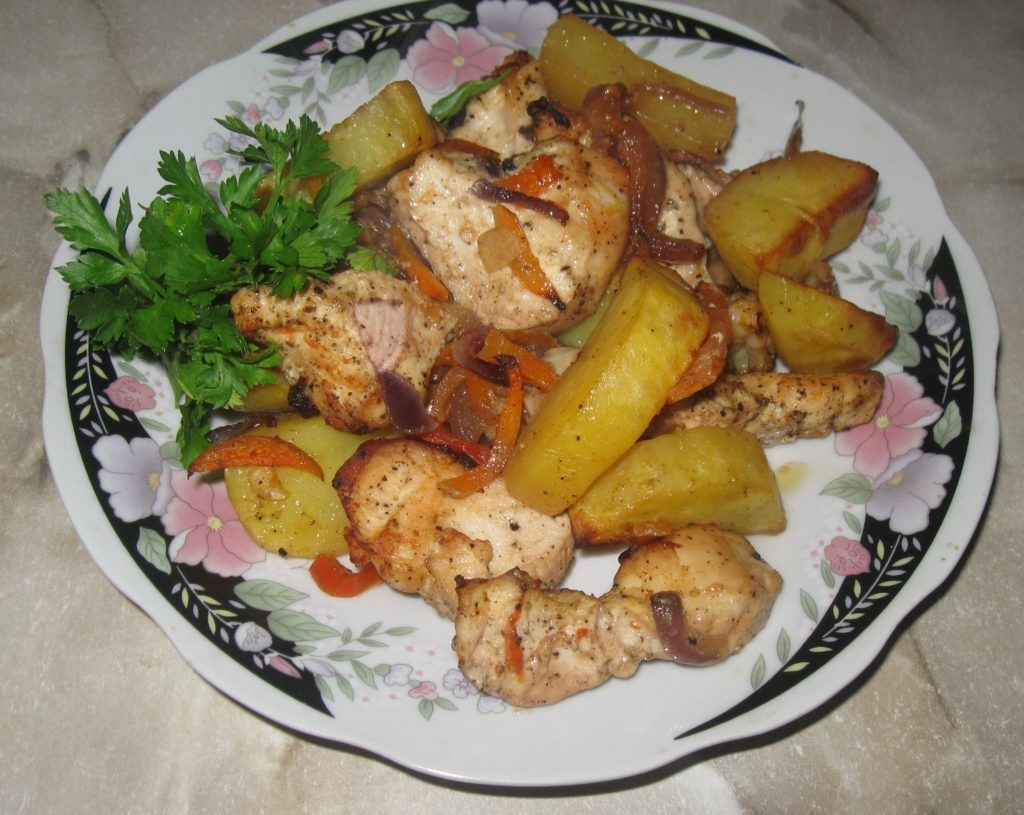 Курица в фольге в духовке