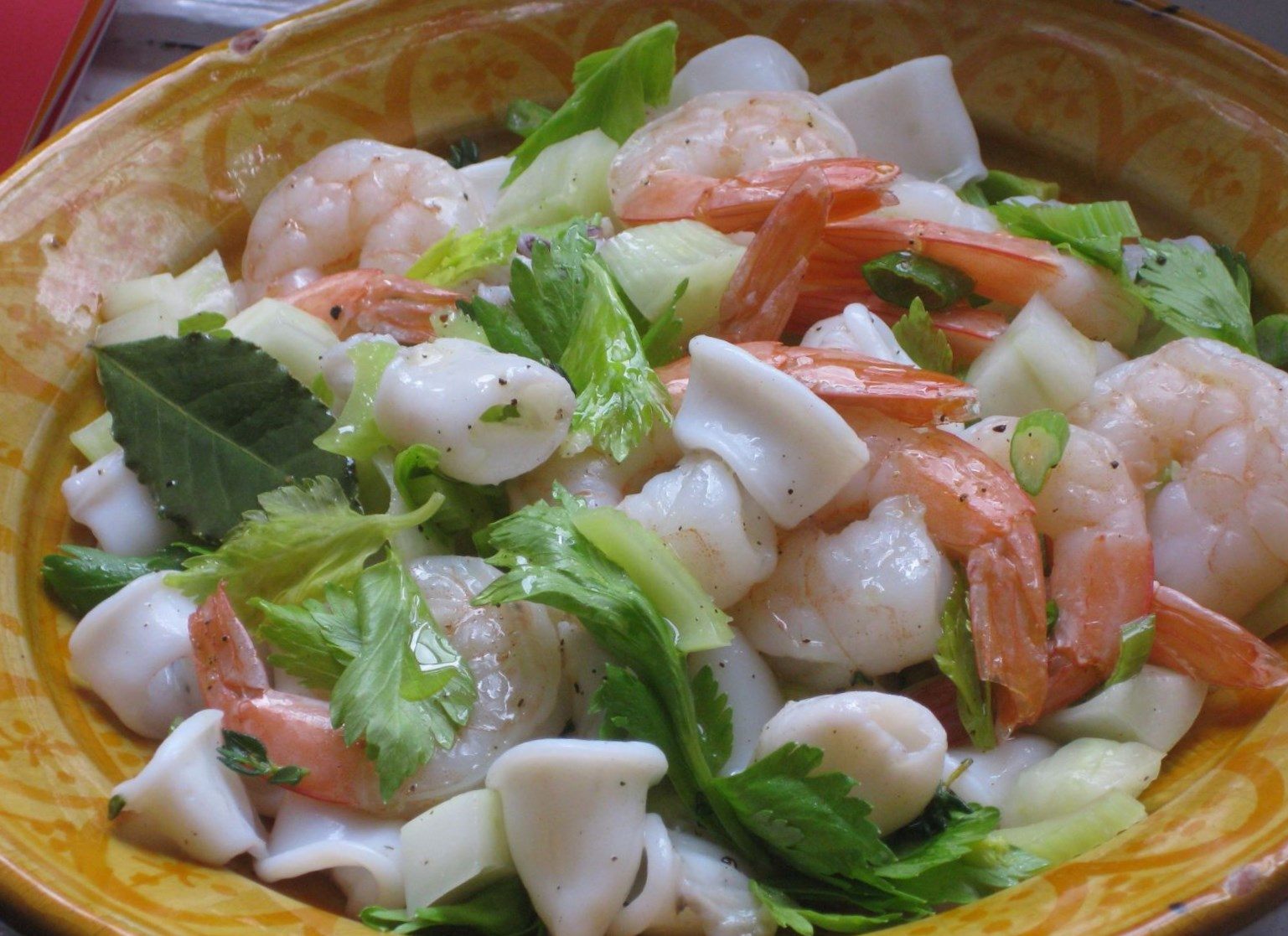 Рецепты салатов с кальмаром фото простые и вкусные рецепты
