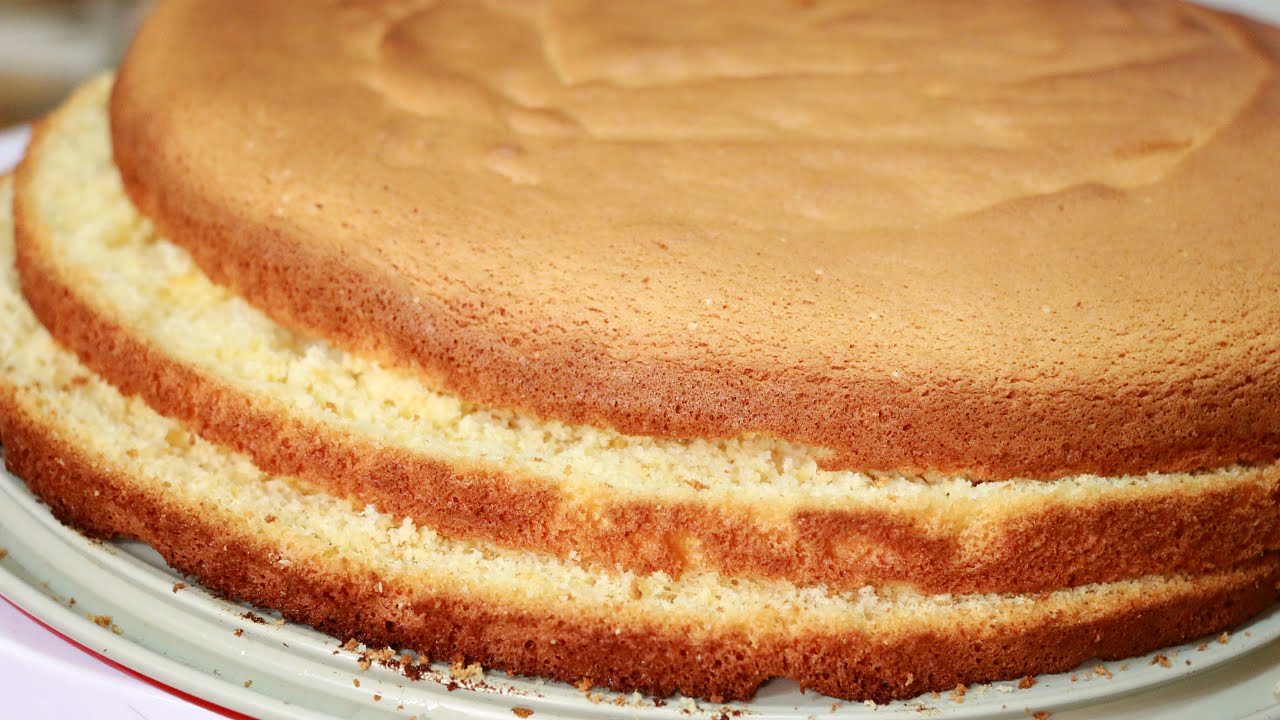 Бисквитное тесто в духовке. Бисквит. Бисквитный торт. Бисквитное тесто для торта. Коржи для торта бисквитные.