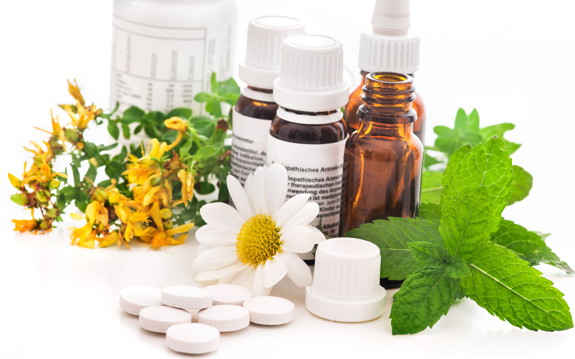 Растительные препараты применение. Лекарства. Природные лекарственные вещества. Растительные препараты. Лекарства из растений.