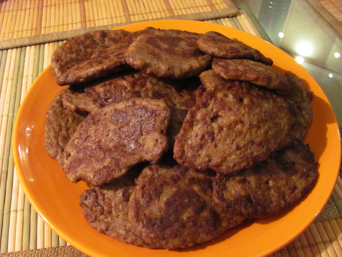 Печеночные котлеты из говяжьей печени рецепт классический на сковороде пошаговый с фото