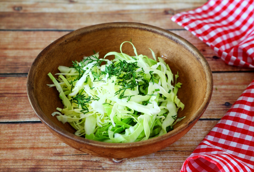 Закуска из молодой капусты легко и вкусно snack from young cabbage