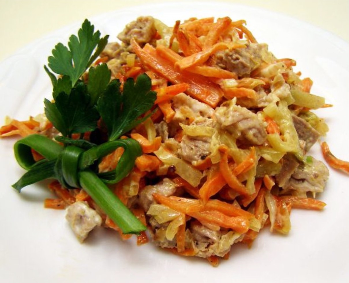 Салат обжорка с курицей и солеными огурцами рецепт с фото пошагово классический