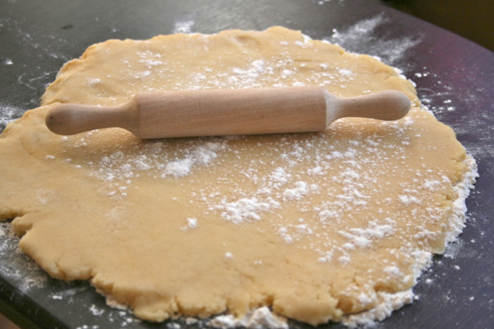 Как правильно испечь песочное тесто