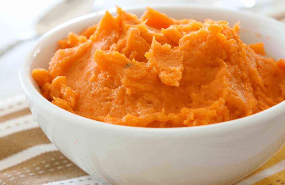 Варить пюре тыквы. Морковно картофельное пюре. Пюре из моркови. Картофельно тыквенное пюре. Пюре из моркови и картофеля.