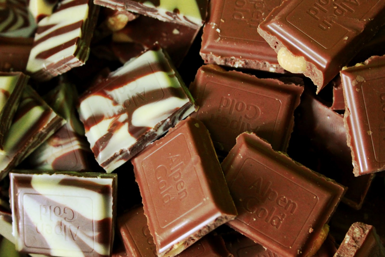 Шоколад варианты. Шоколад Альпен Гольд. Разные шоколадки. Самый вкусный шоколад. Самый вкусный шоколад в мире.