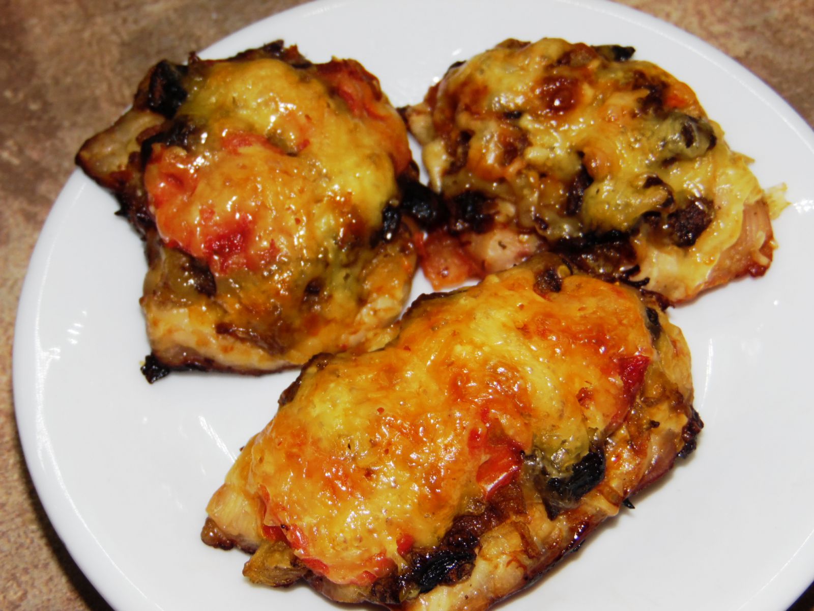 Отбивные в духовке с помидорами грибами и сыром в духовке рецепт с фото