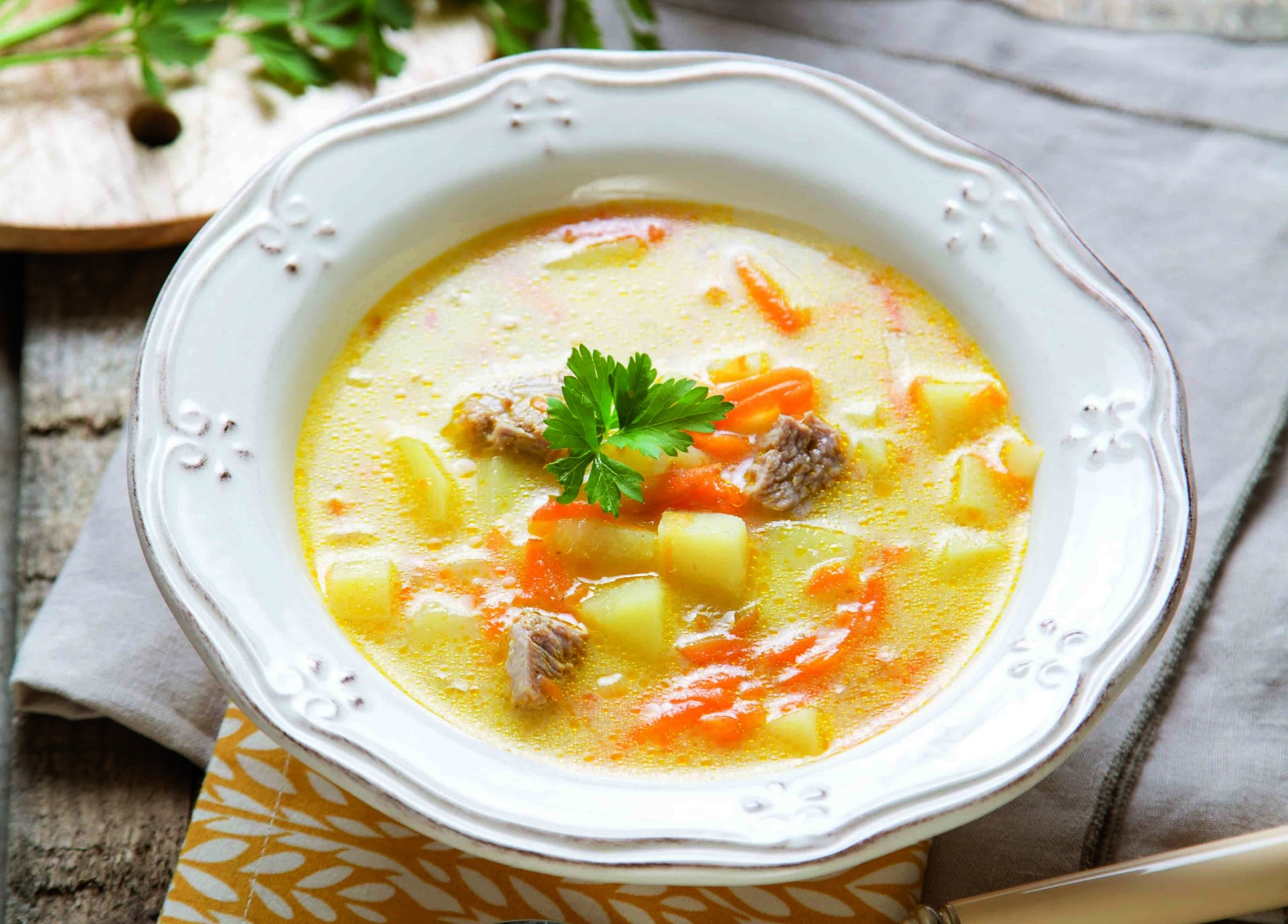 Суп картофельный с тушенкой рецепт с фото пошагово