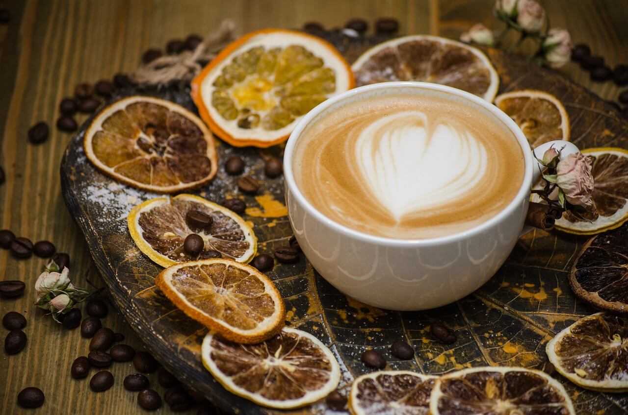 Кофе с лимоном: 4 здоровых свойства