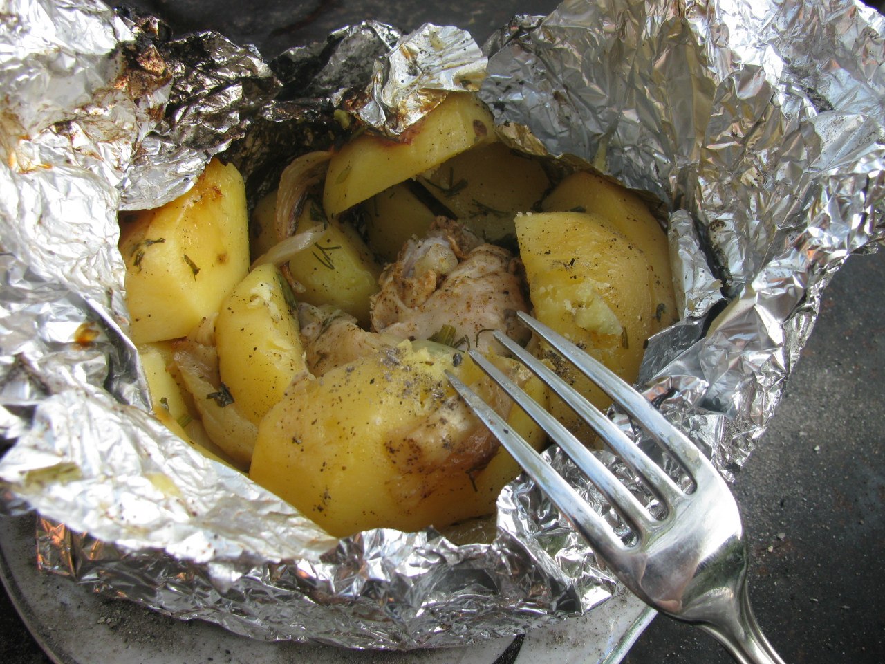 Картофель с курицей в фольге в духовке рецепт с фото