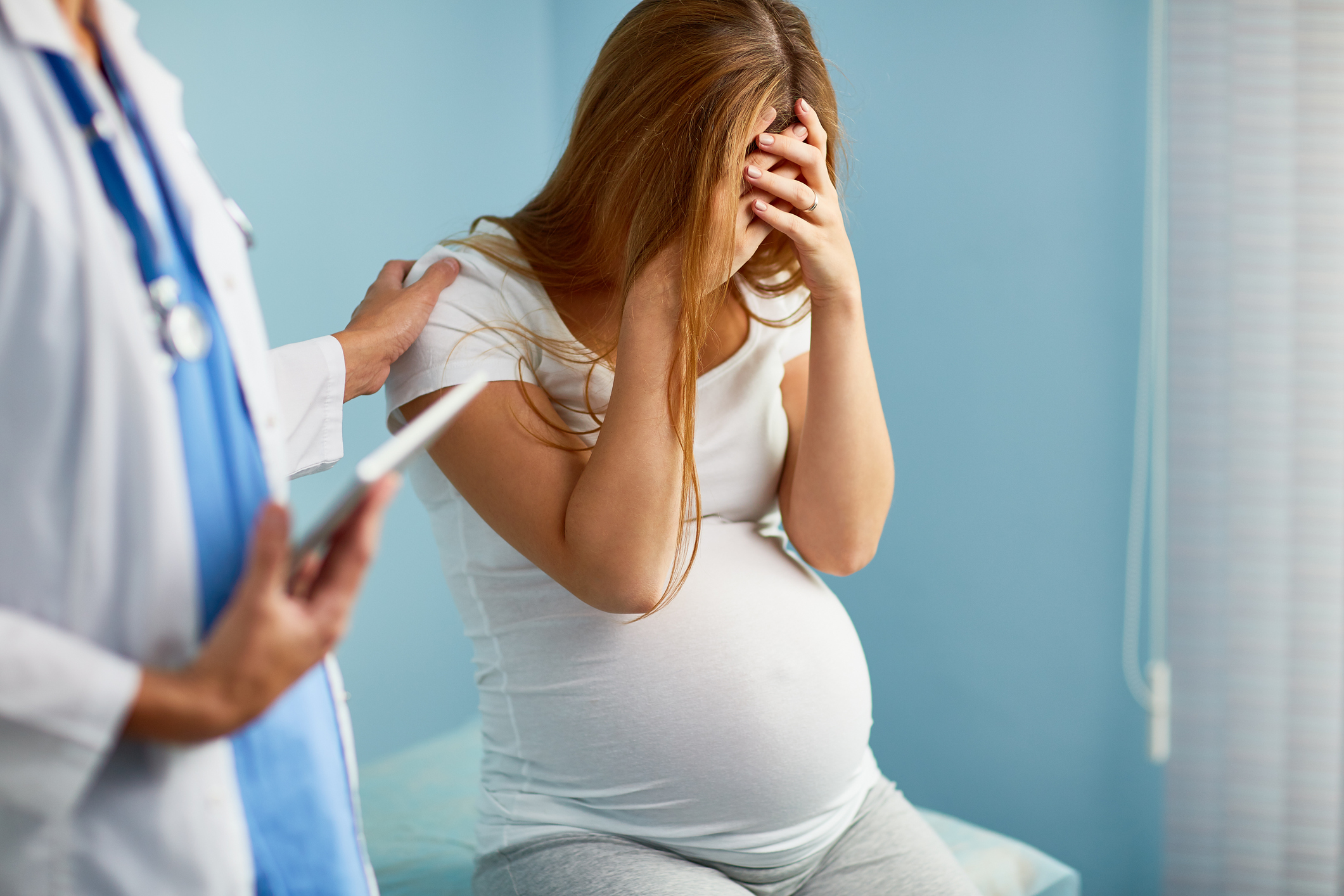 Забеременела больная. Беременность. Беременных женщин. Киста яичника и беременность. Ранняя беременность.