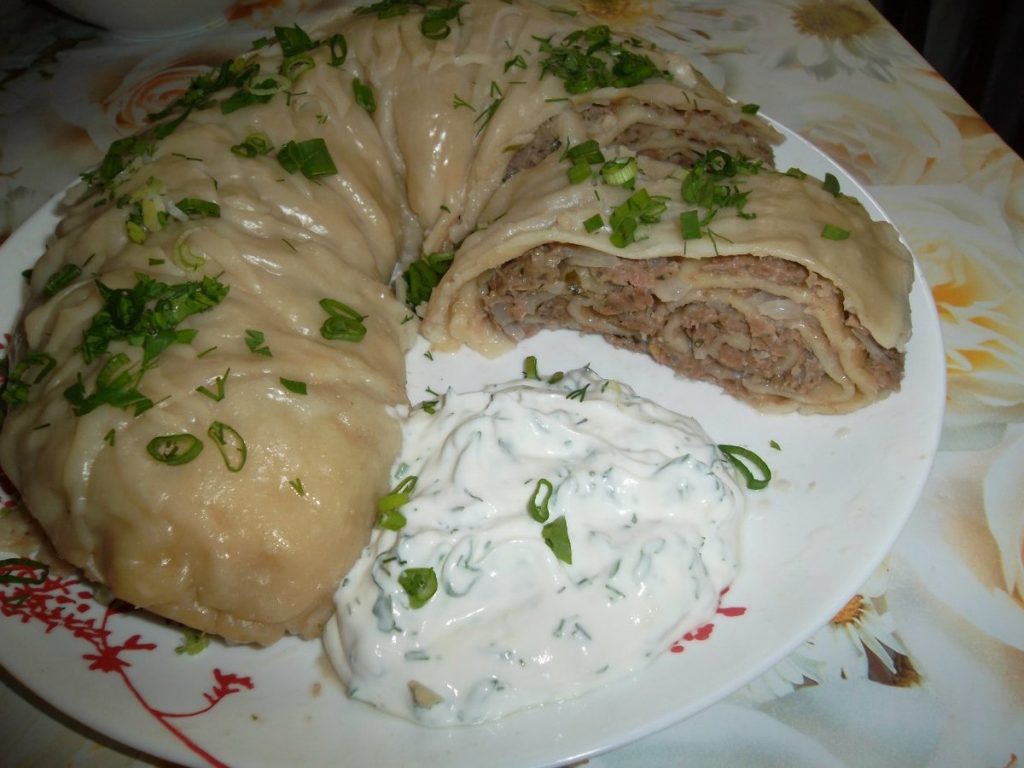 Ленивые манты в подливе