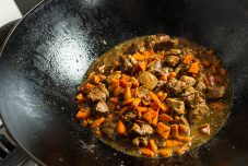 Гречка с мясом - 7 рецептов, как приготовить в мультиварке, в духовке и на сковороде