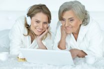 Что подарить свекрови на день рождения: идеи оригинальных и полезных подарков для любимой свекрови от невестки