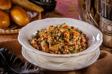 Гречка с мясом - 7 рецептов, как приготовить в мультиварке, в духовке и на сковороде