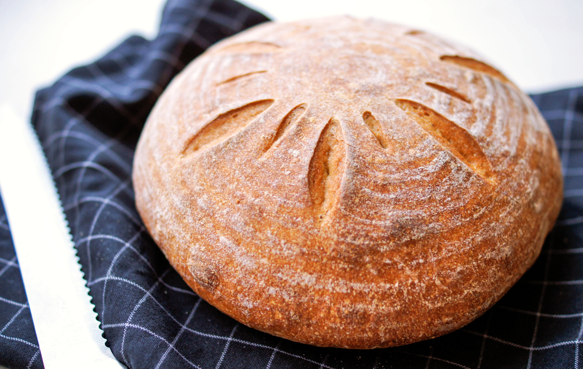 Хлеб. Домашний хлеб. Хлеб домашний круглый. Форма для хлеба круглая. Рецепт хрустящего хлеба