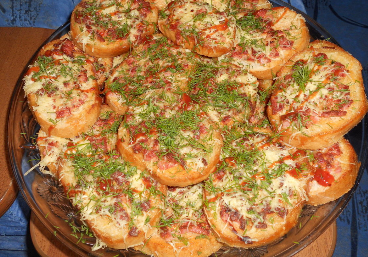 пицца рецепт с колбасой сыром и помидором фото 106