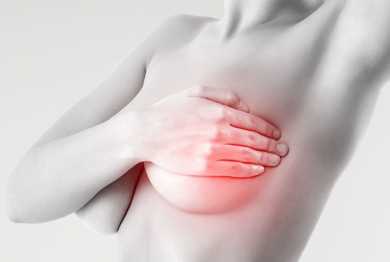 причины болей груди у женщин 60 лет фото 11